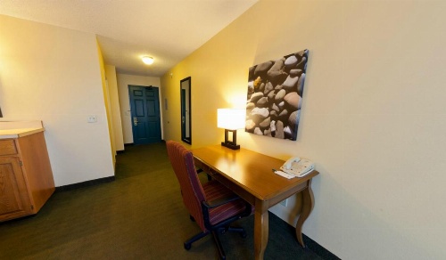 Country Inn & Suites by Radisson, Salina, KS image 28